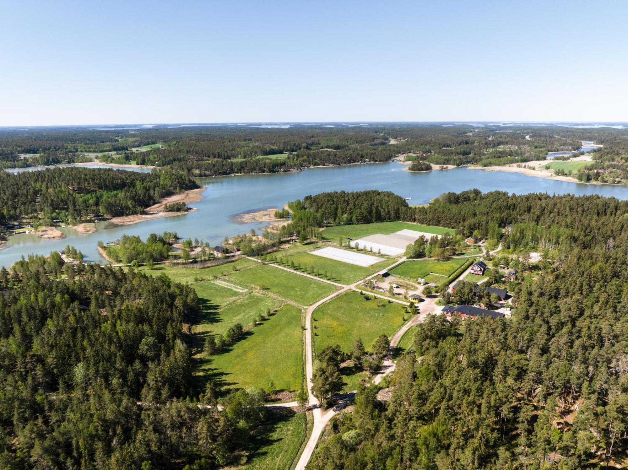 Villa Lomahyppaeys Naantali Esterno foto
