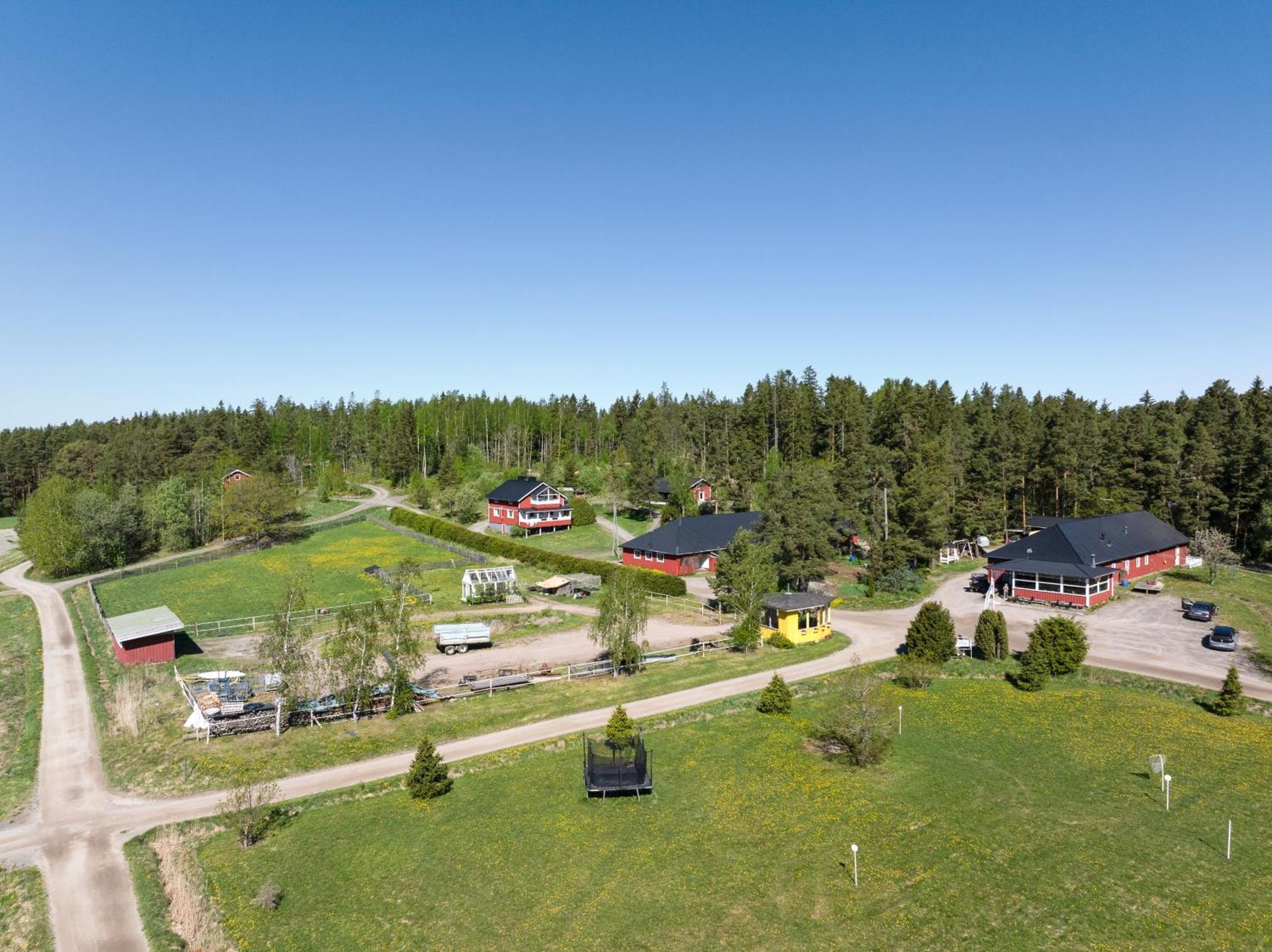 Villa Lomahyppaeys Naantali Esterno foto