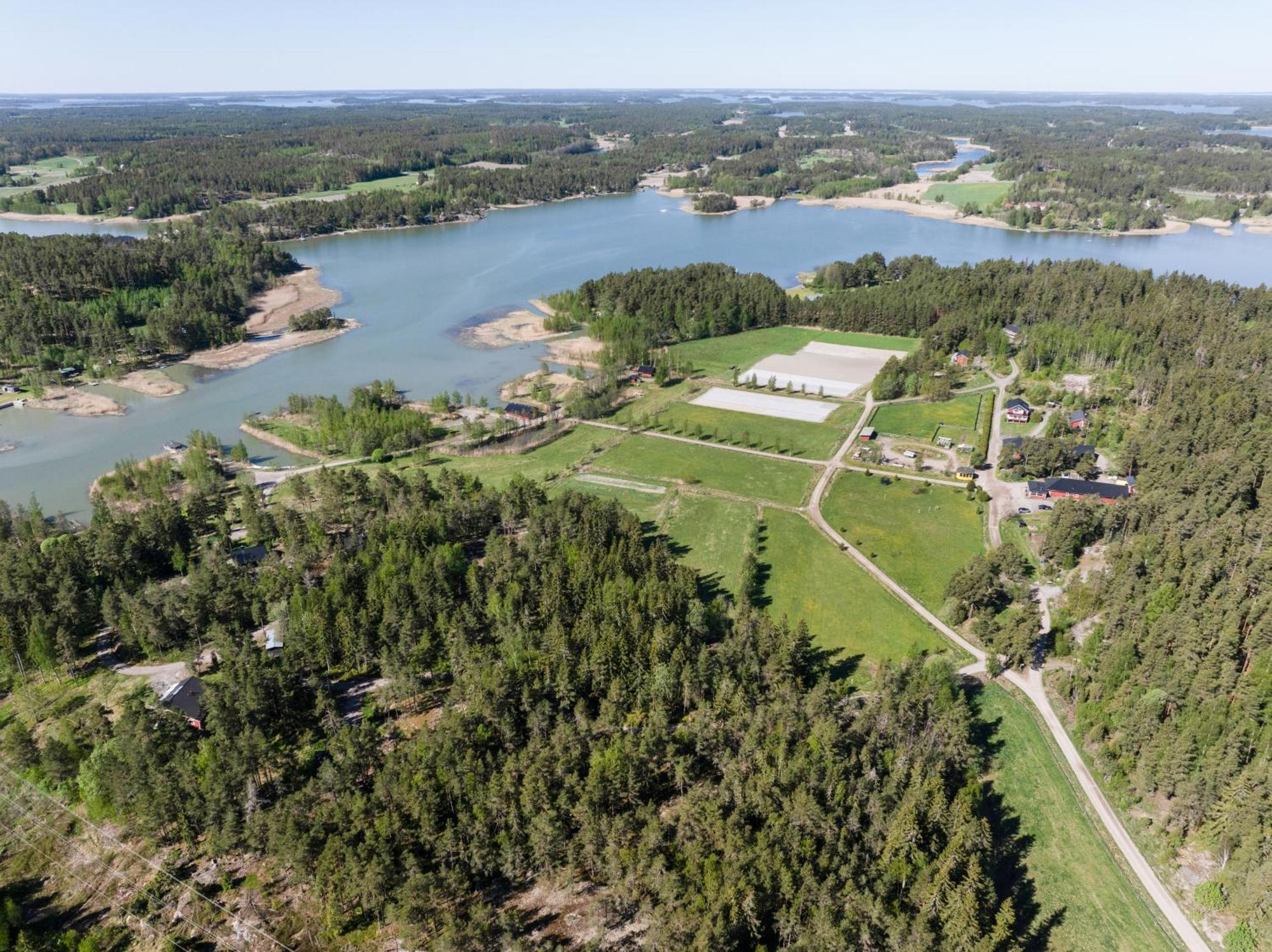 Villa Lomahyppaeys Naantali Esterno foto