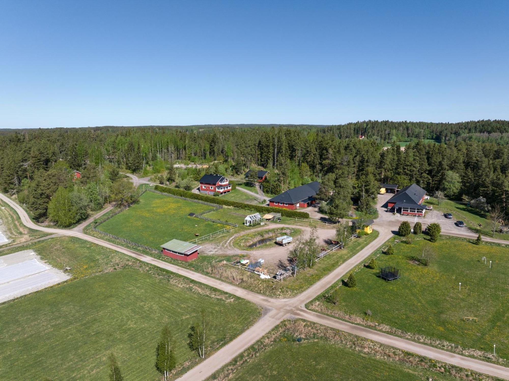 Villa Lomahyppaeys Naantali Esterno foto